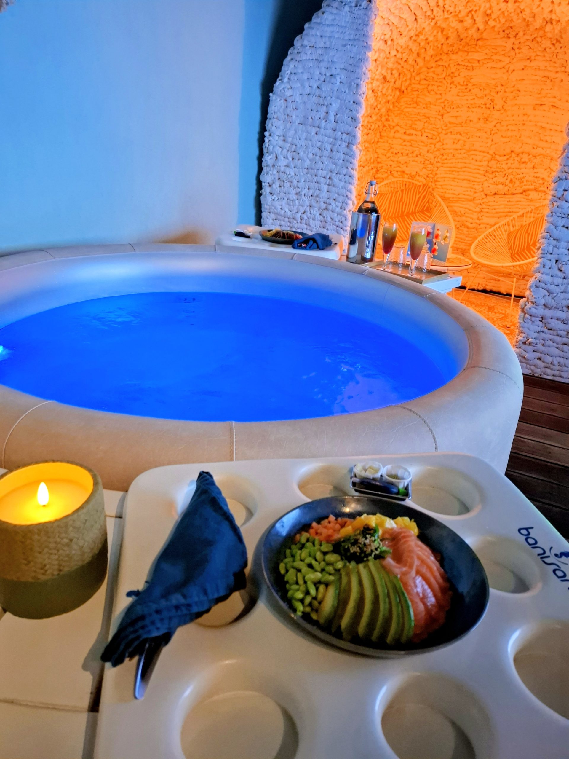 Bon cadeau pour un repas Poke Bowl dans un spa. prix pour 2 pers.